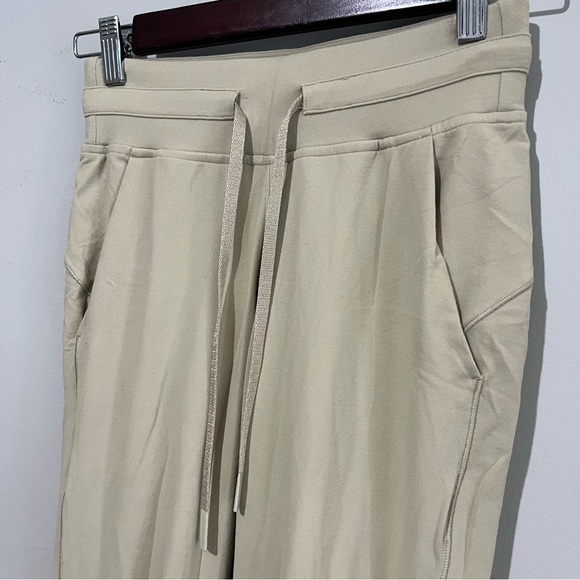Lululemon Joggers Beige size 2 - Picture 3 of 5